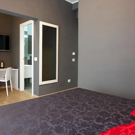 Myhome Hotel 2*